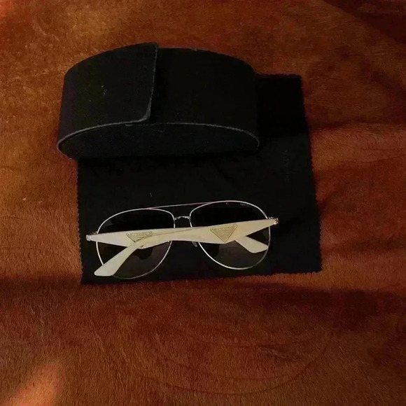 Prada aviator sunglasses - Picture 4 of 8